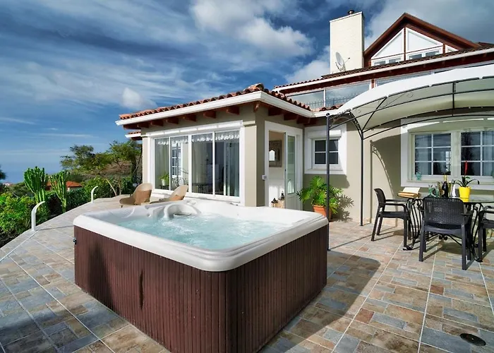 Hibisco, Jacuzzi Y Vistas Al Atlántico *